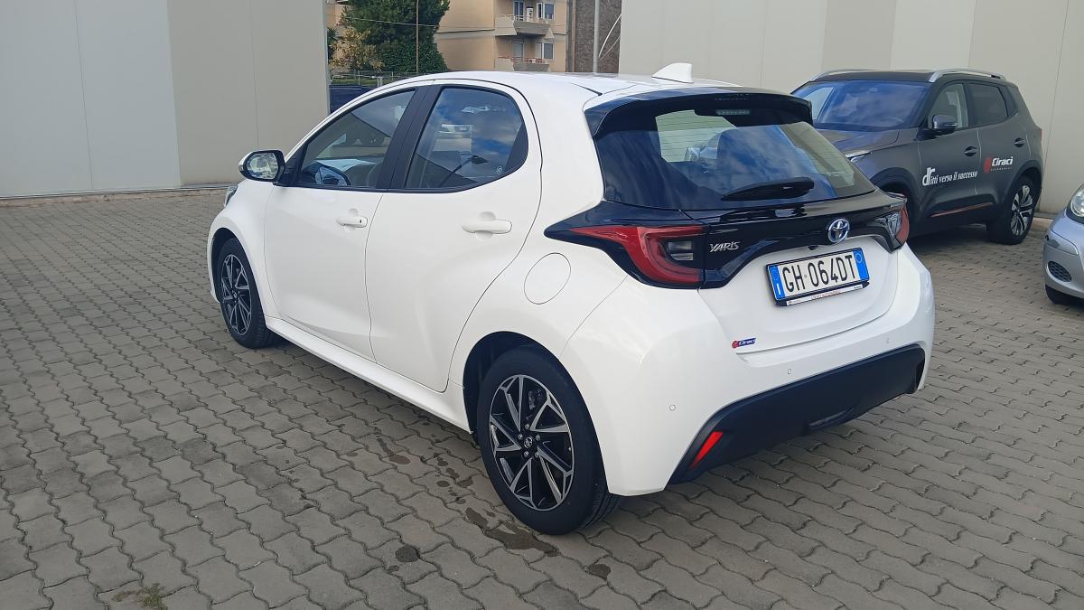 Toyota Yaris 1.5 Hybrid 5 porte Trend